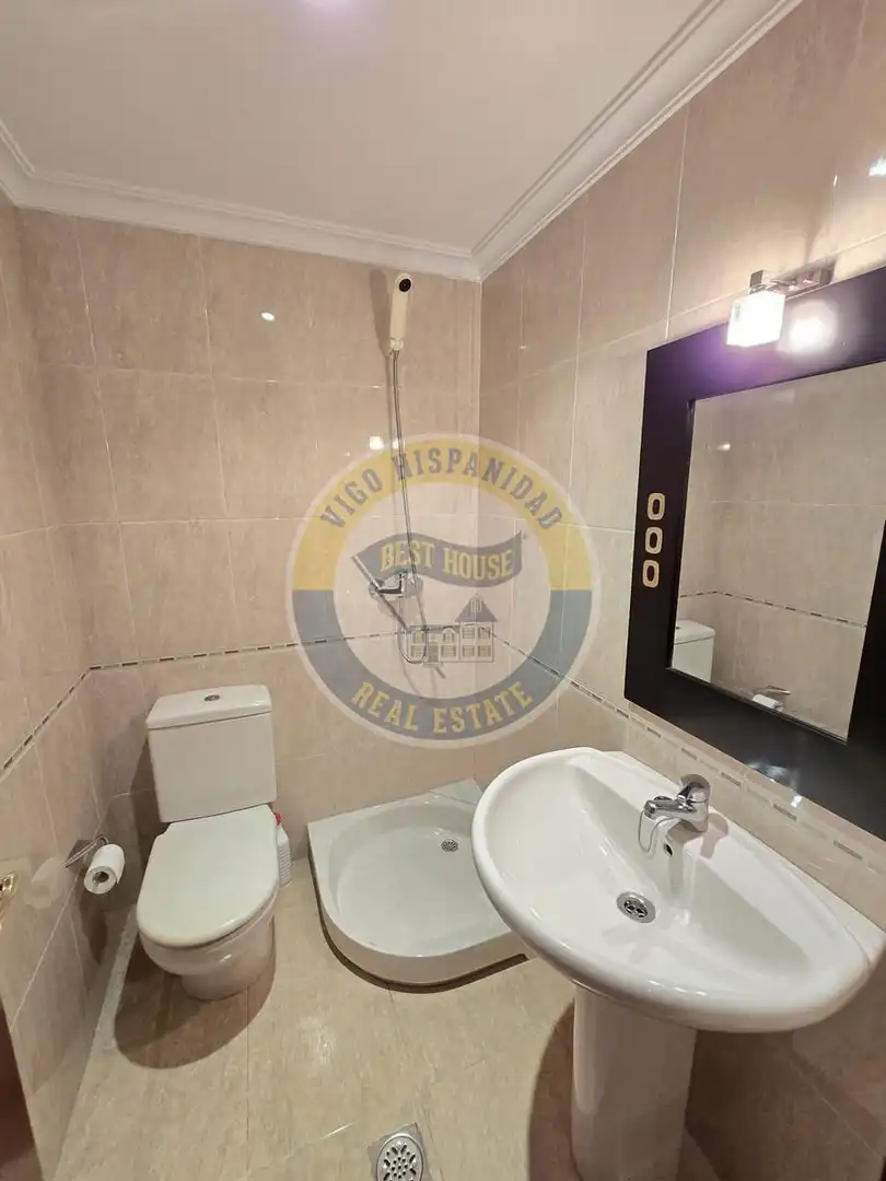 Baño de Piso de alquiler en Centro Urbano