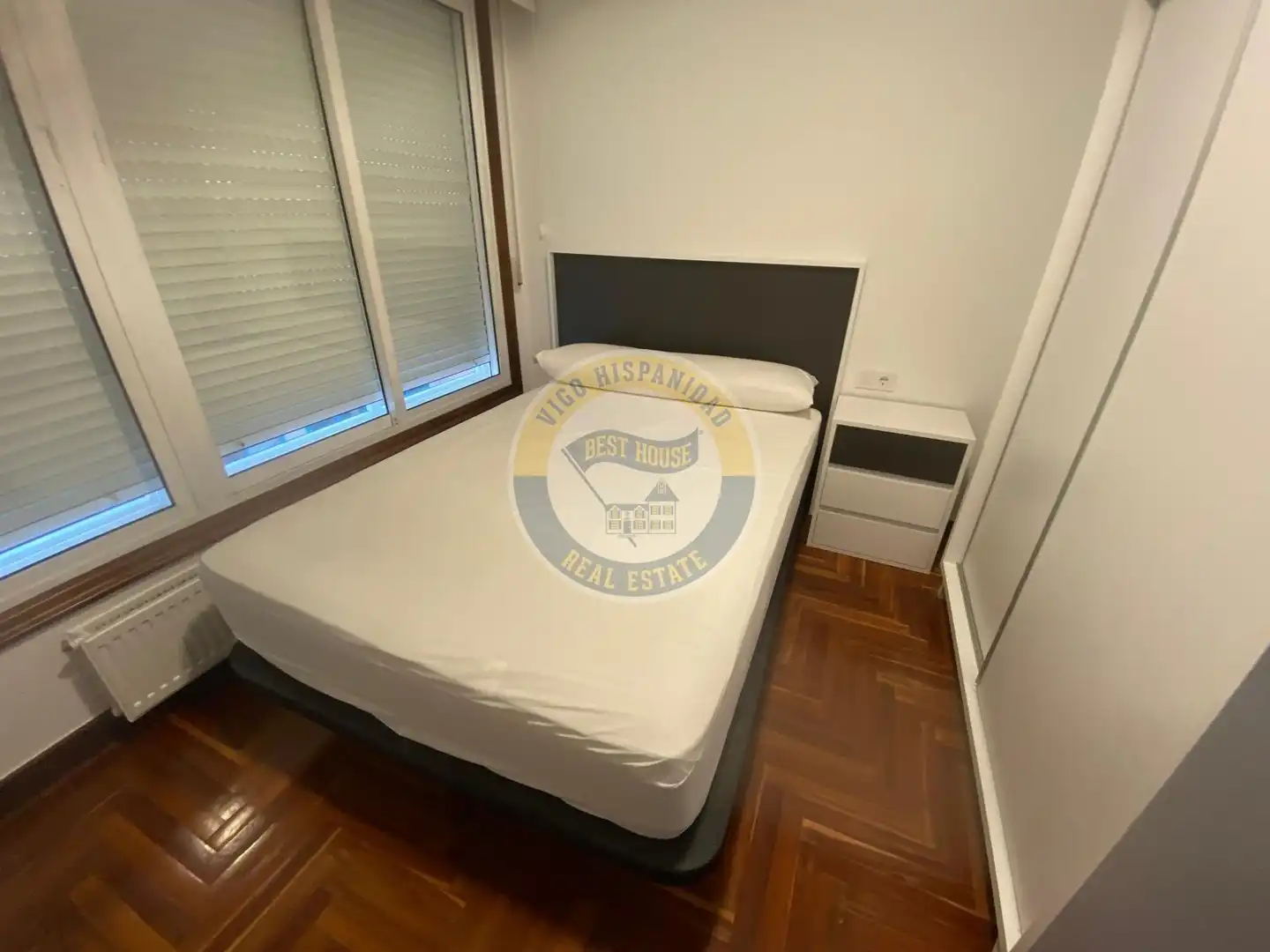 Bedroom of Flat for rent in Vigo   with Heating, Parquet flooring and Furnished