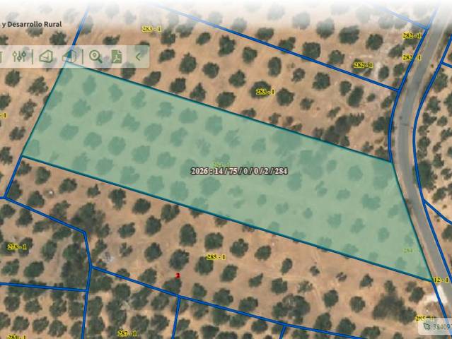 Terreno en Venta en Poligono PP-R1, 302 en Zuheros