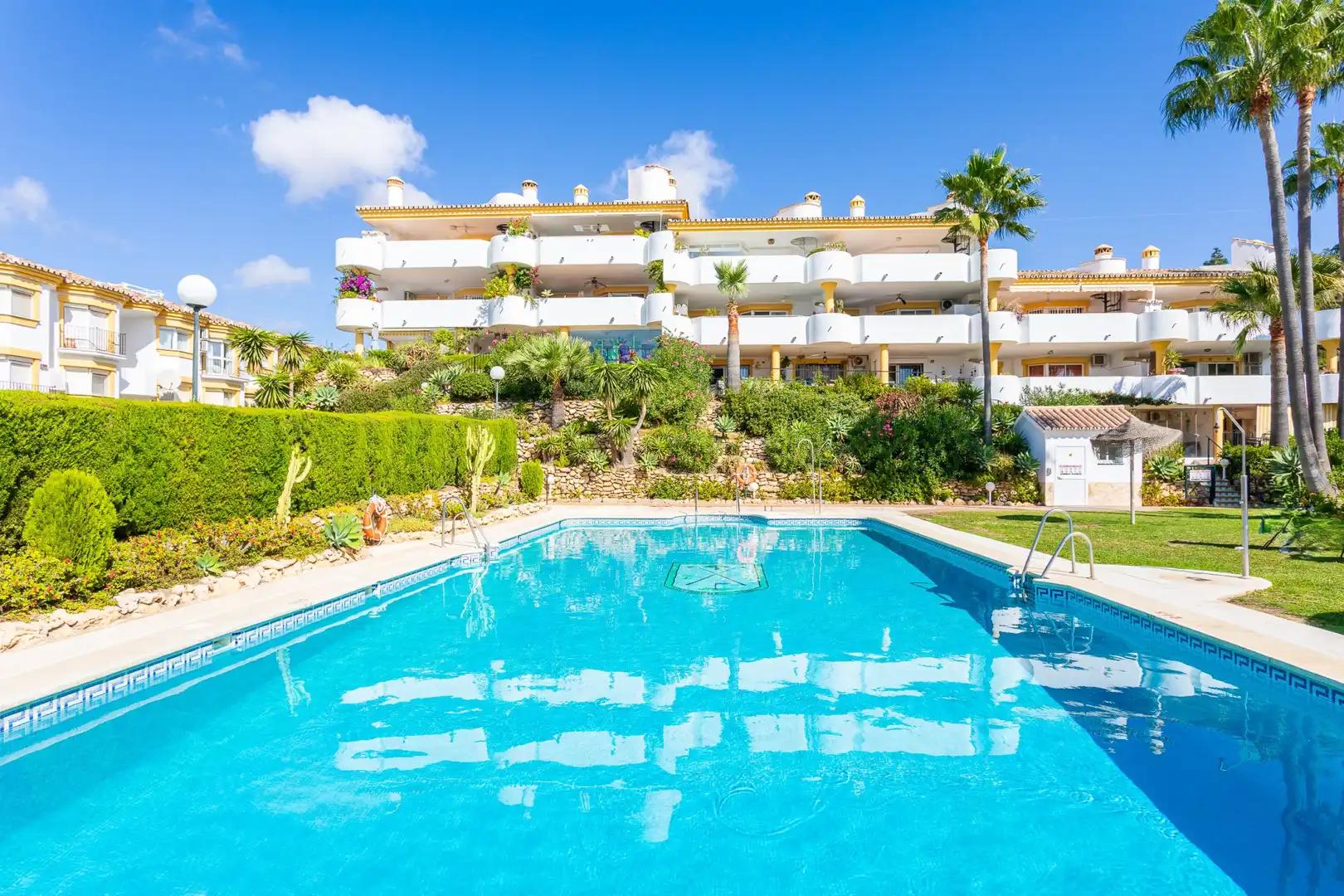 Piscina de Planta baixa en venda en Mijas amb Aire condicionat, Terrassa i Piscina