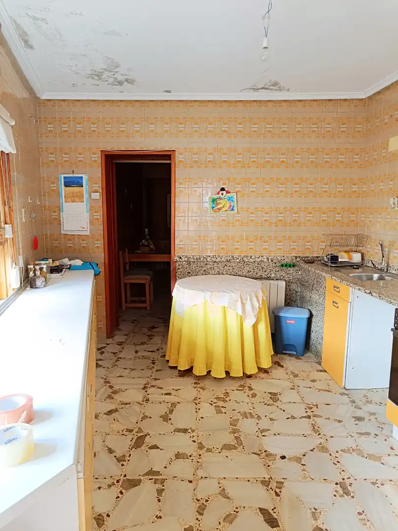 Kitchen of Flat for sale in Barruelo de Santullán  with Parquet flooring, Terrace and Furnished