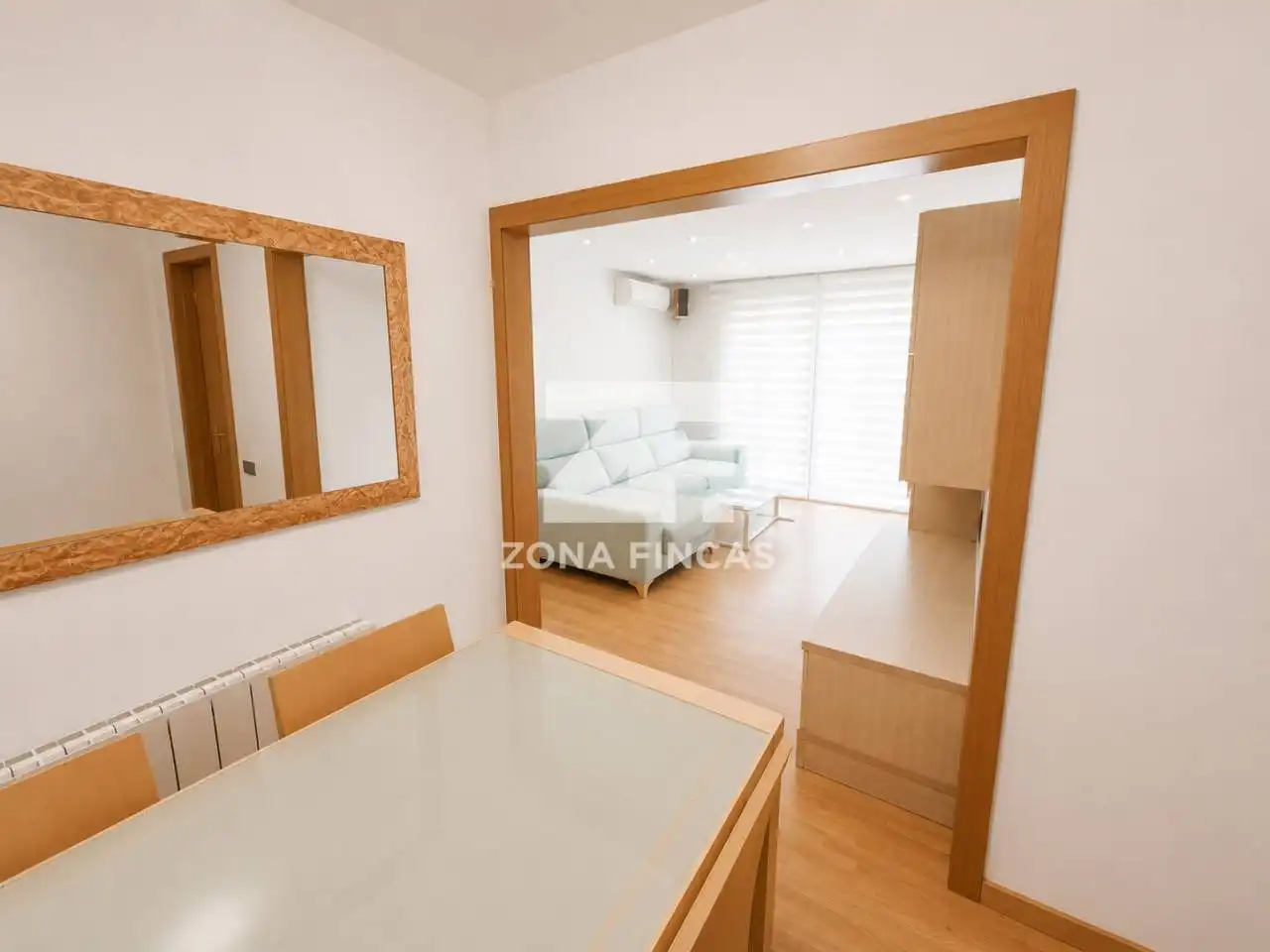 Bedroom of Flat for sale in Santa Coloma de Gramenet  with Air Conditioner, Heating and Parquet flooring