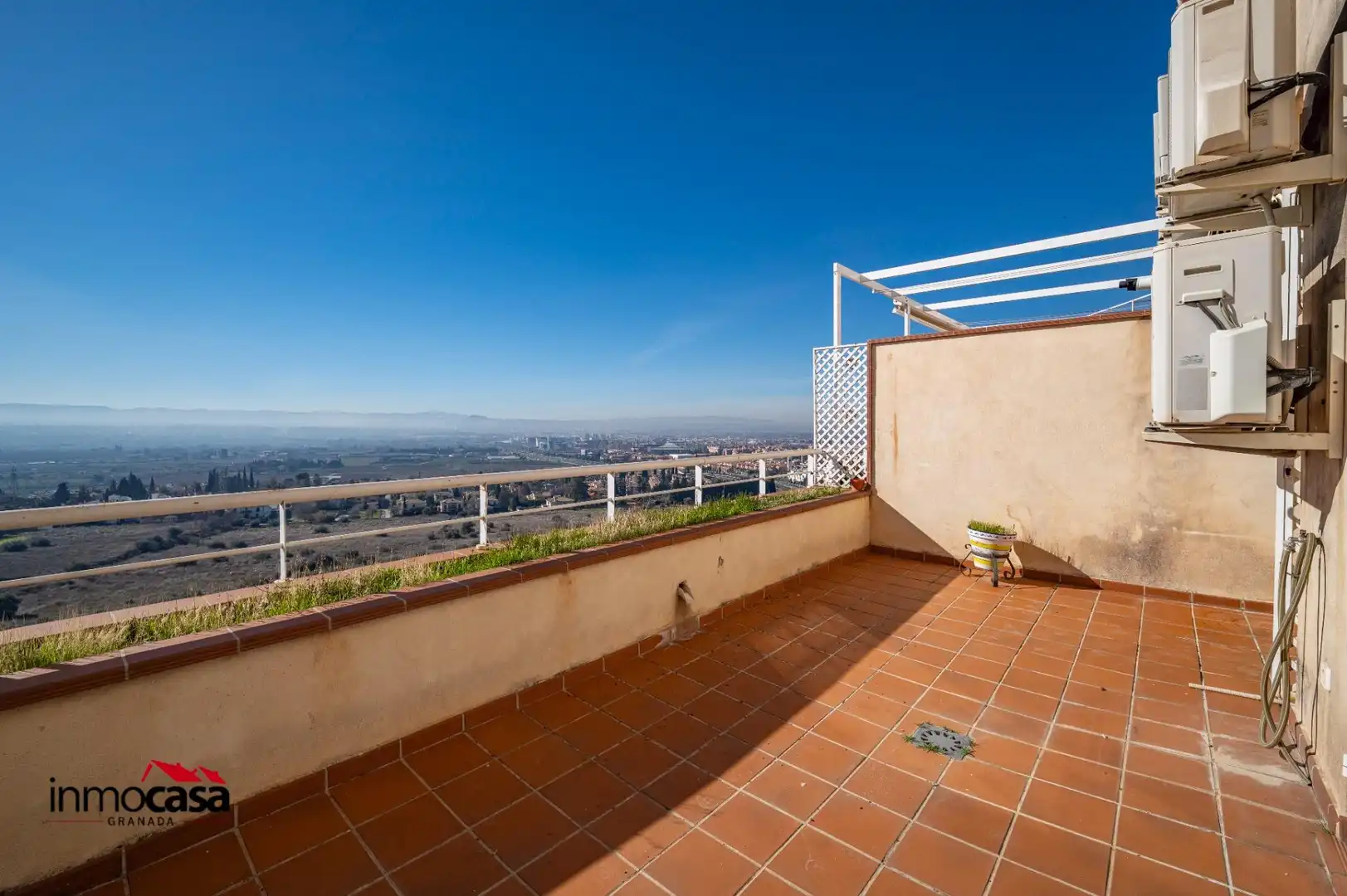 Terrassa de Casa adosada en venda en Granada amb Terrassa