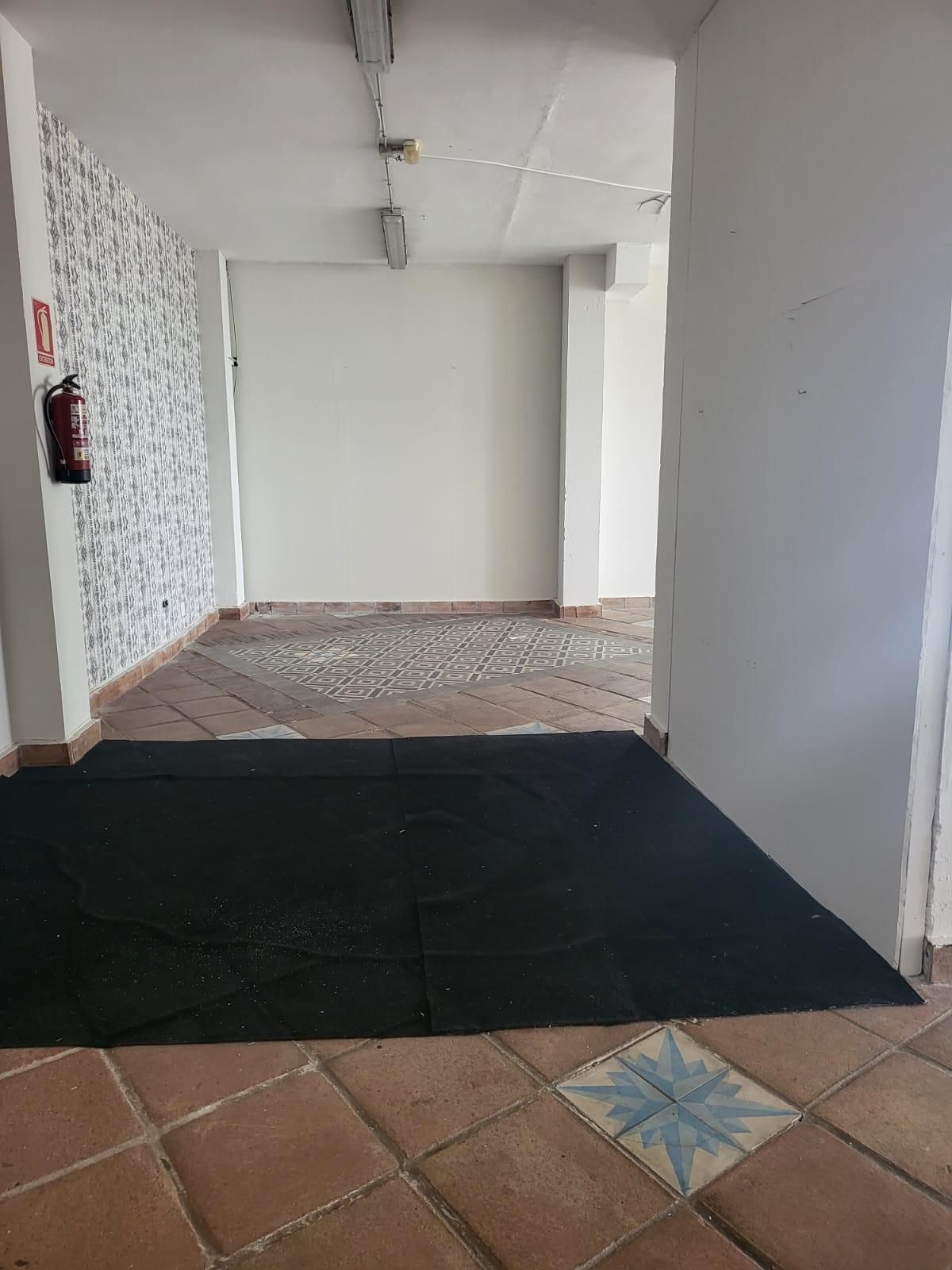 Premises to rent in Los Barrios