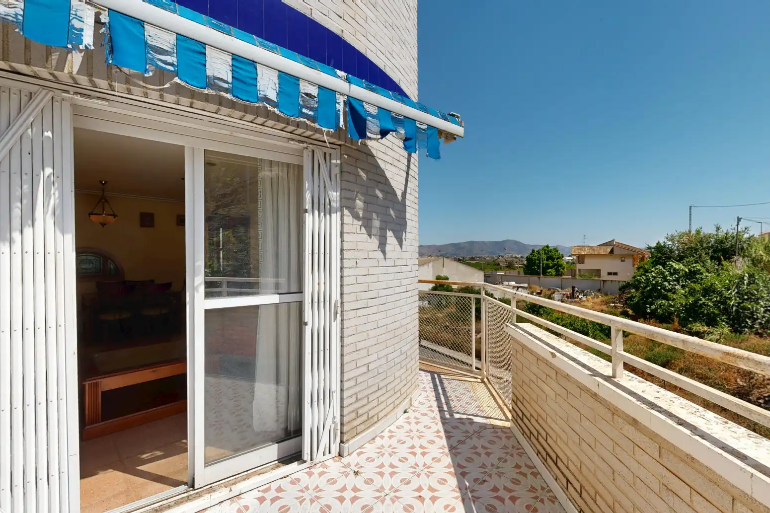 Terrasse von Einfamilien-Reihenhaus zum Verkauf in Murcia mit Klimaanlage, Heizung und Terrasse