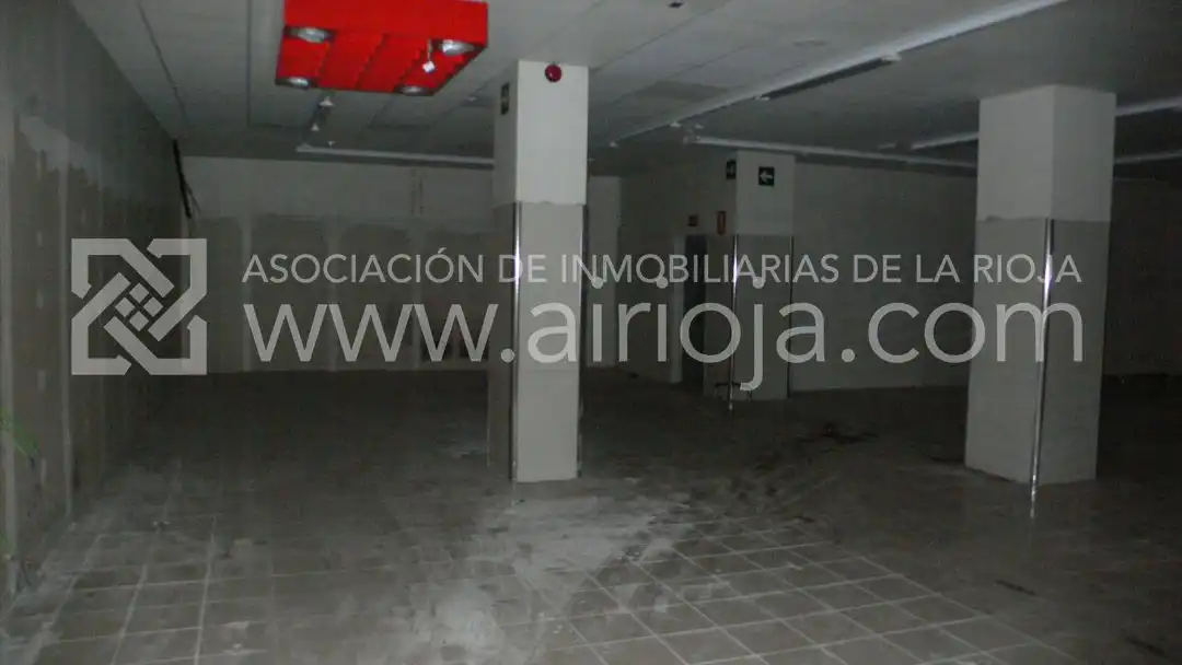 Business premises for sale in Logroño - Calle Marqués de la Ensenada Fachada también a Villamediana 21, imagen 4