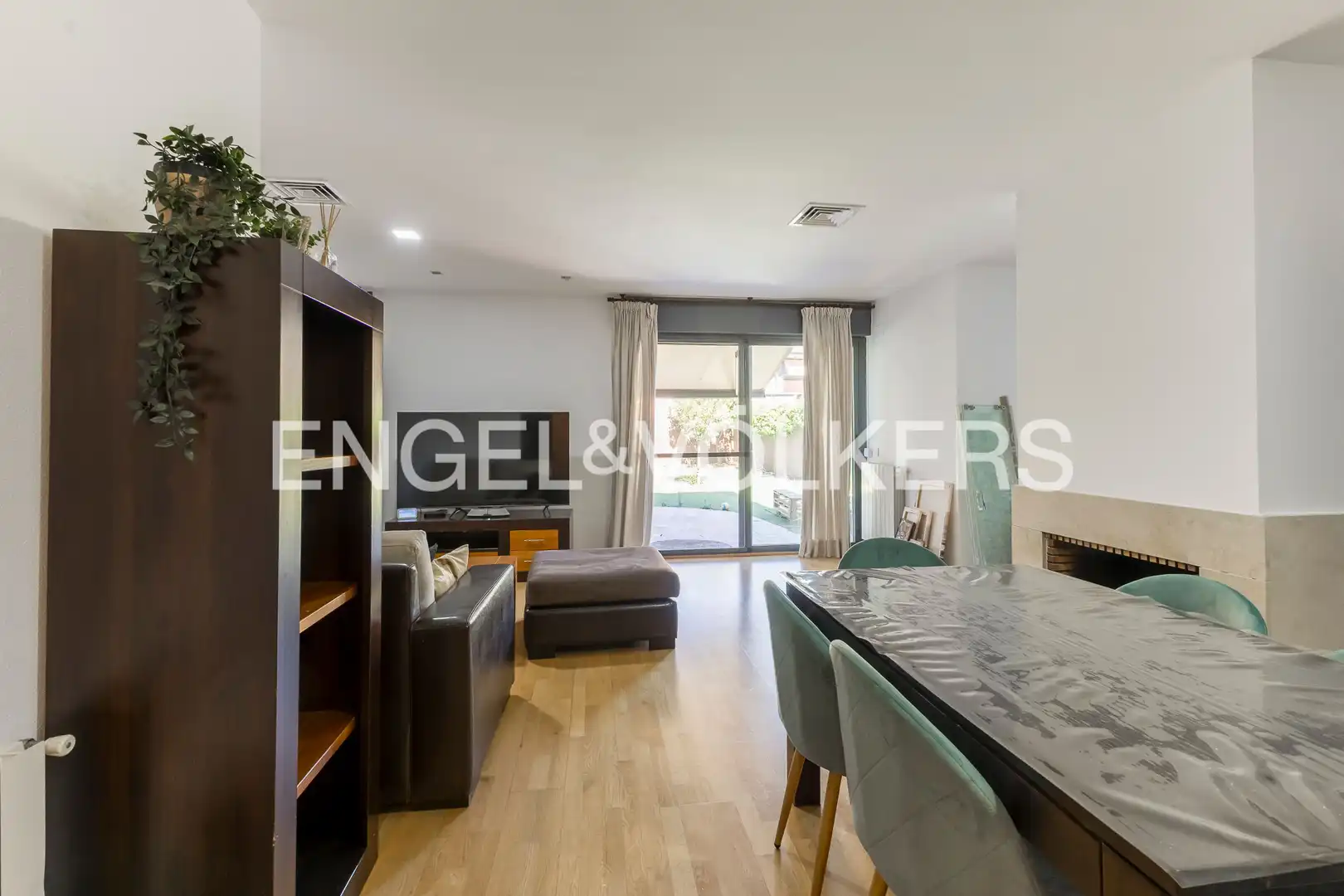 Sala de estar de Casa o chalet en venta en Getafe con Aire acondicionado, Calefacción y Jardín privado