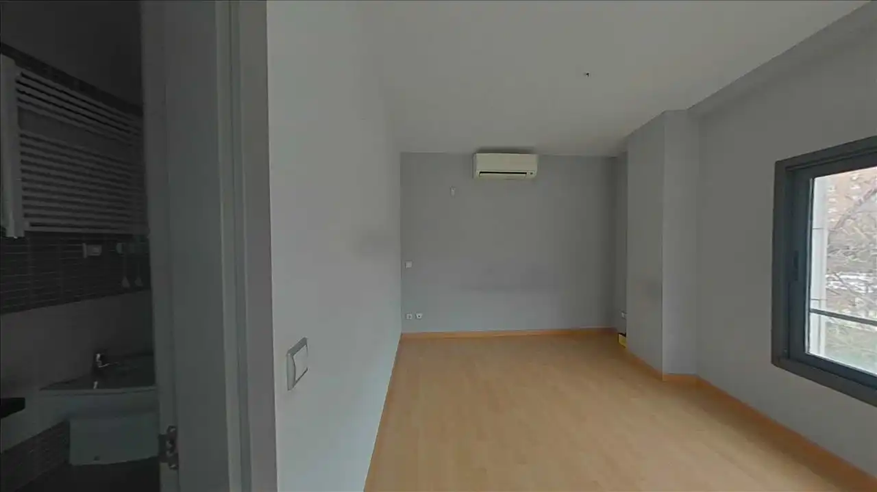 Schlafzimmer von Büro zum Verkauf in Alcorcón