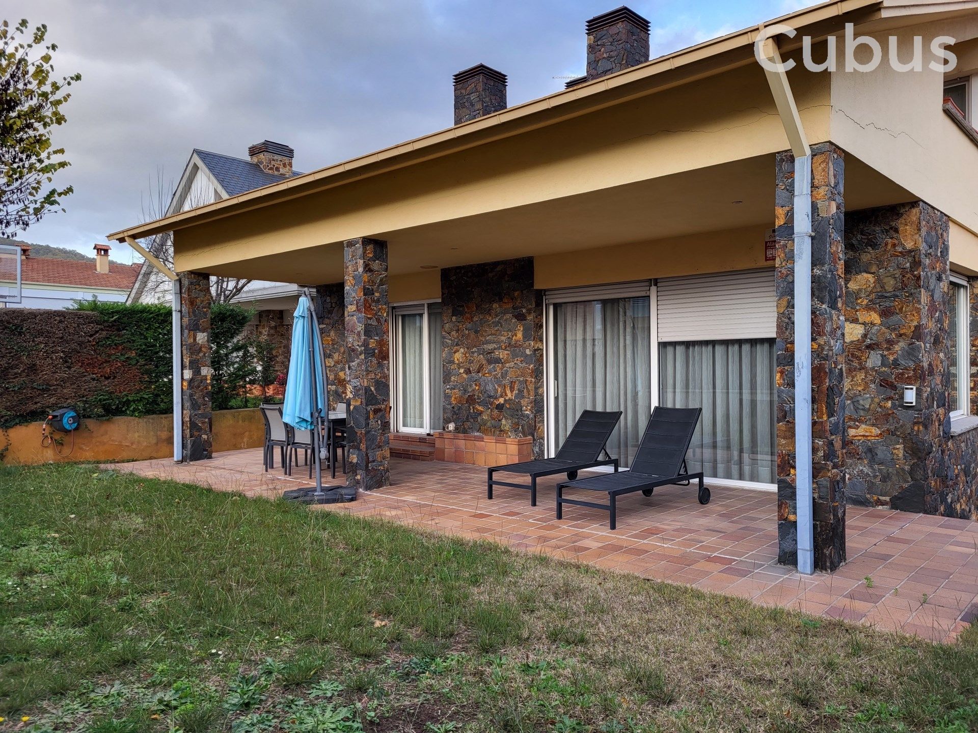 Terrassa de Casa o xalet en venda en Olot amb Aire condicionat, Calefacció i Terrassa