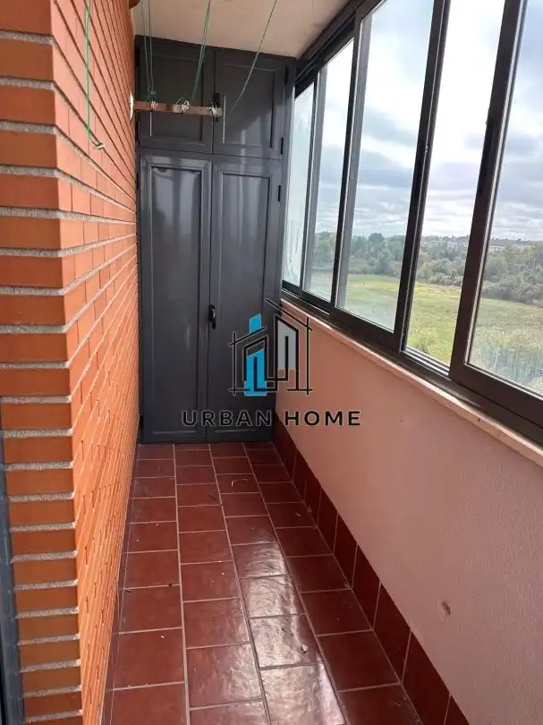 Piso en venta en María Moliner, Armunia