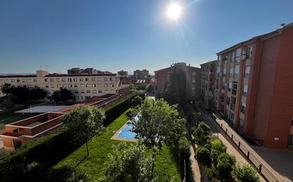 Exterior view of Flat for sale in  Granada Capital  with Heating, Private garden and Balcony