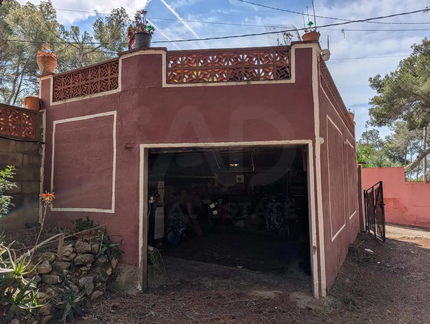 Exterior view of Houses for sale in Vilanova i la Geltrú  with Heating, Terrace and Swimming Pool