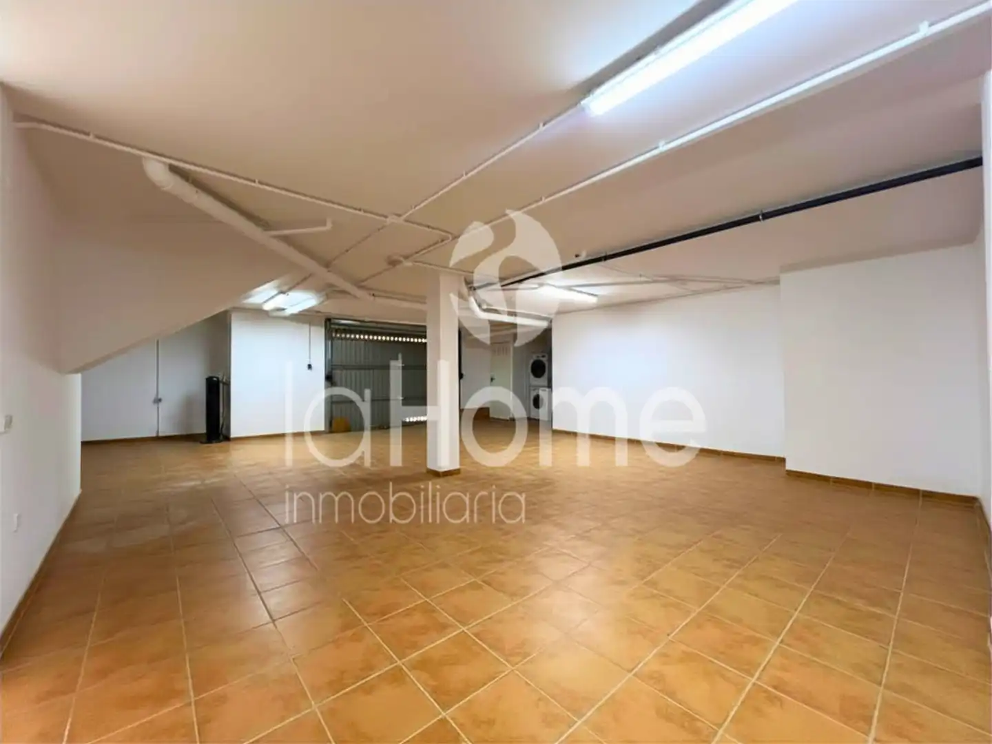 Houses for sale in La Pobla de Vallbona  with Air Conditioner, Parquet flooring and Terrace