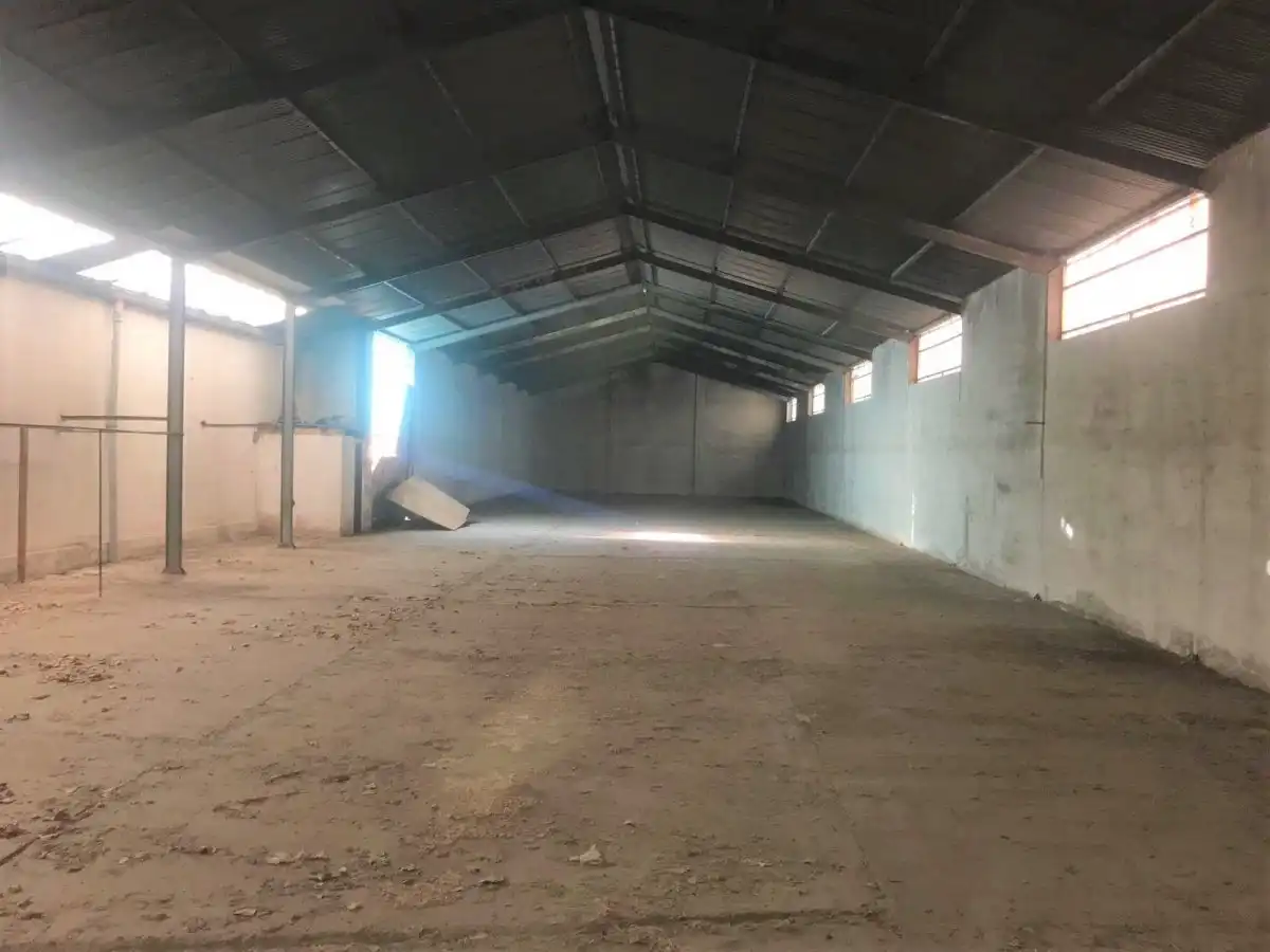 Industrial buildings for sale in Calle RAMON FROILAN, Santa María - Pio XII