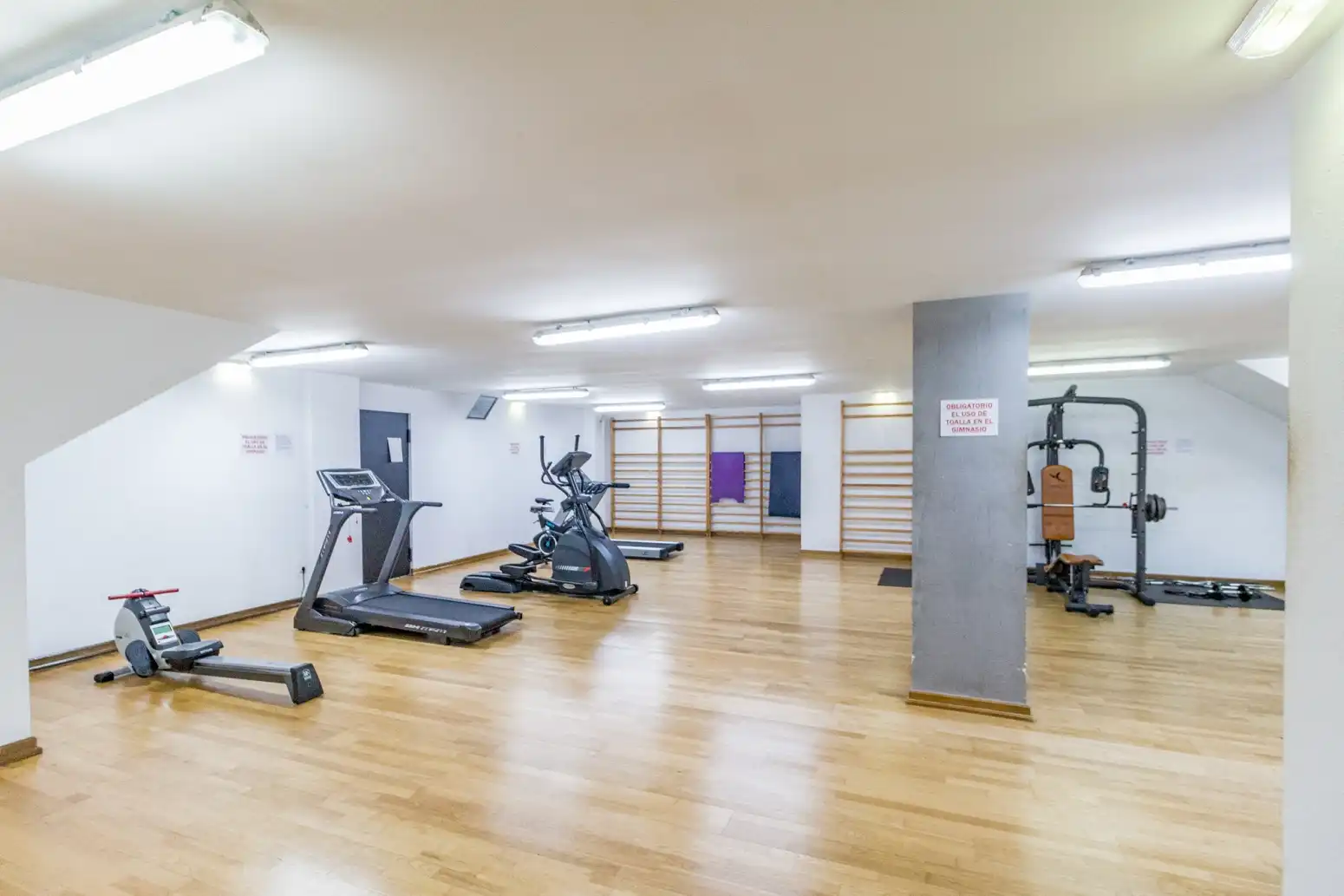 Piso de alquiler en Gijón  con Calefacción, Parquet y Trastero