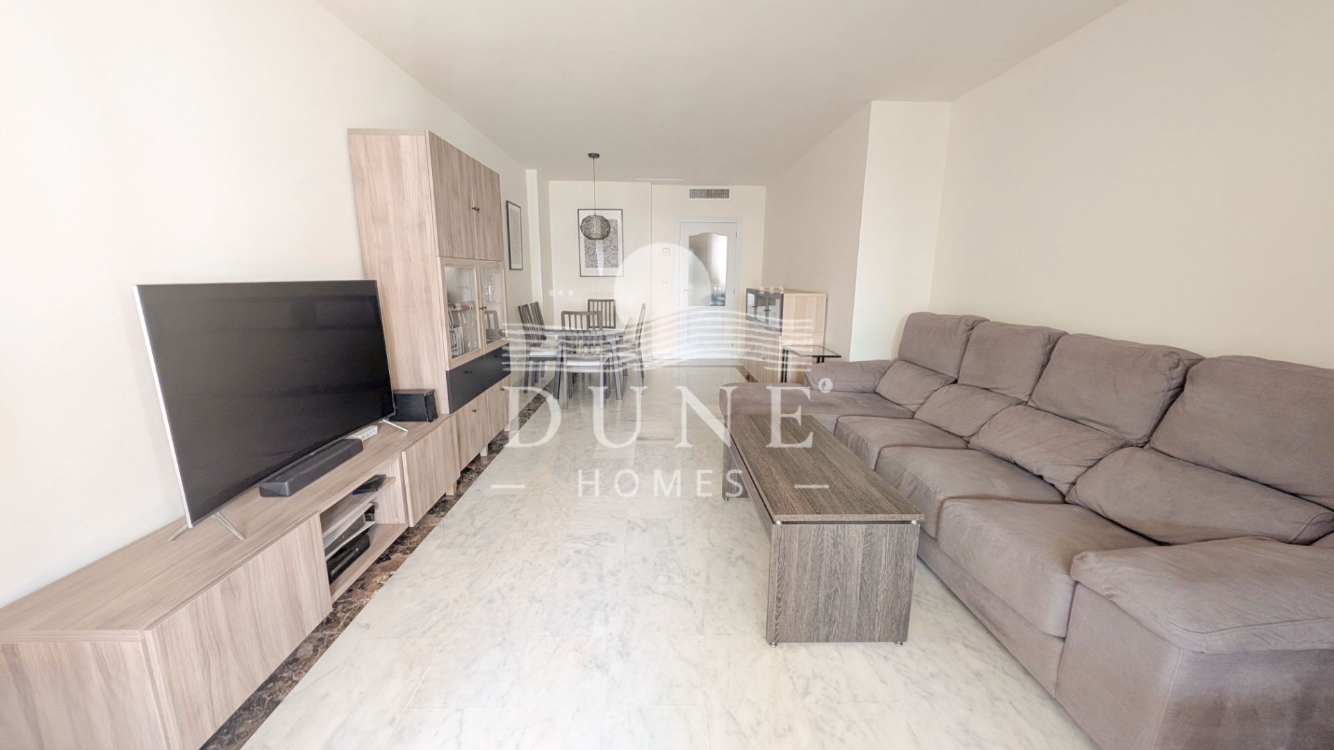 Living room of Flat for sale in La Alcaidesa  with Air Conditioner, Heating and Private garden