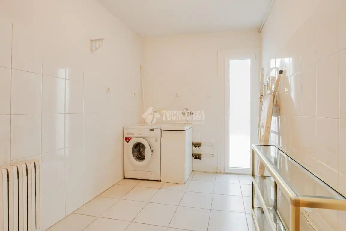 Flat for sale in Granollers  with Heating and Balcony