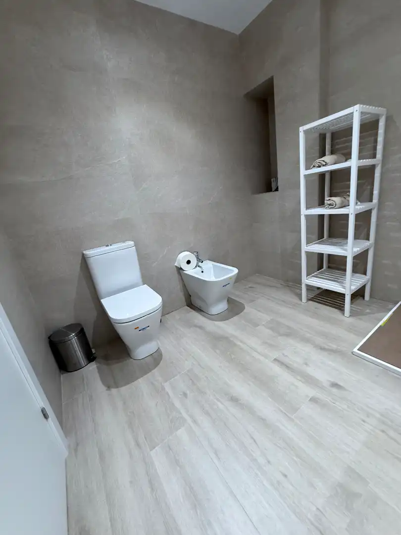 Baño de Piso en venta en Alcalá la Real con Aire acondicionado y Calefacción