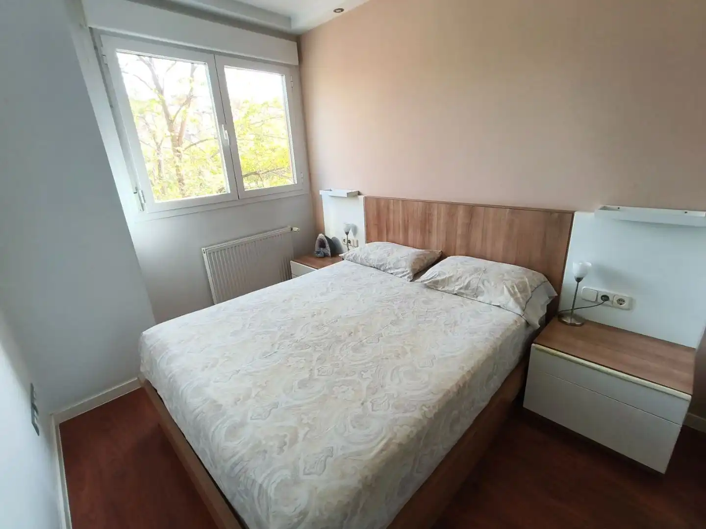 Bedroom of Flat for sale in  Madrid Capital  with Air Conditioner and Balcony