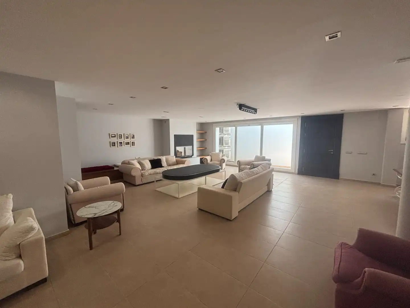Sala de estar de Casa o chalet en venta en Marbella con Aire acondicionado, Jardín privado y Terraza