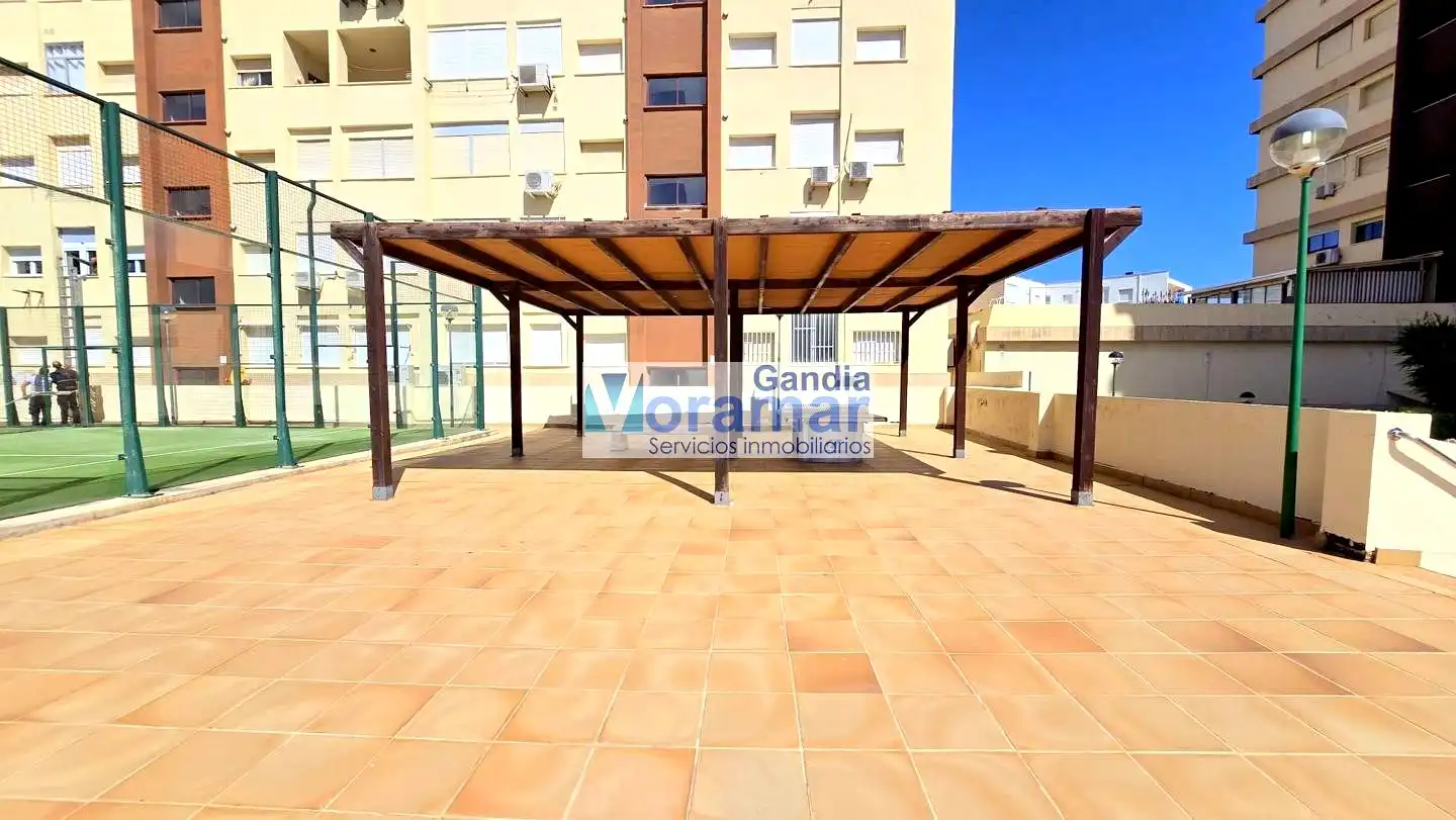 Terrassa de Apartament de lloguer en Gandia amb Aire condicionat, Terrassa i Moblat