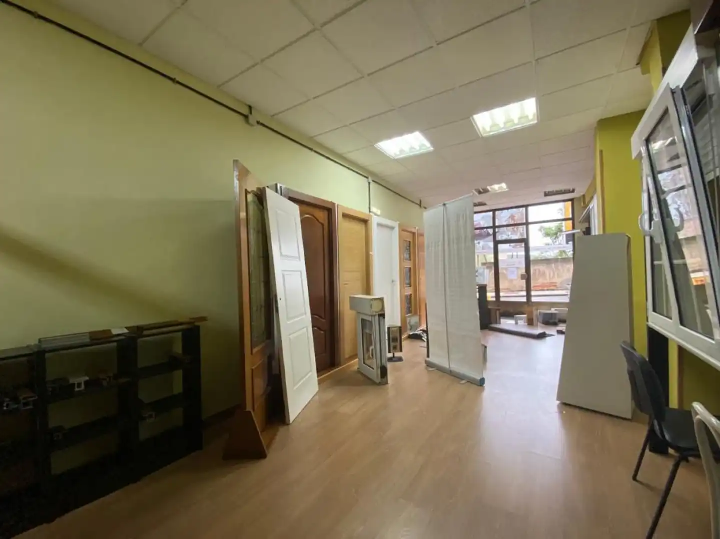 Business premises for sale in Oviedo - Calle Coronel Bobes, imagen 3