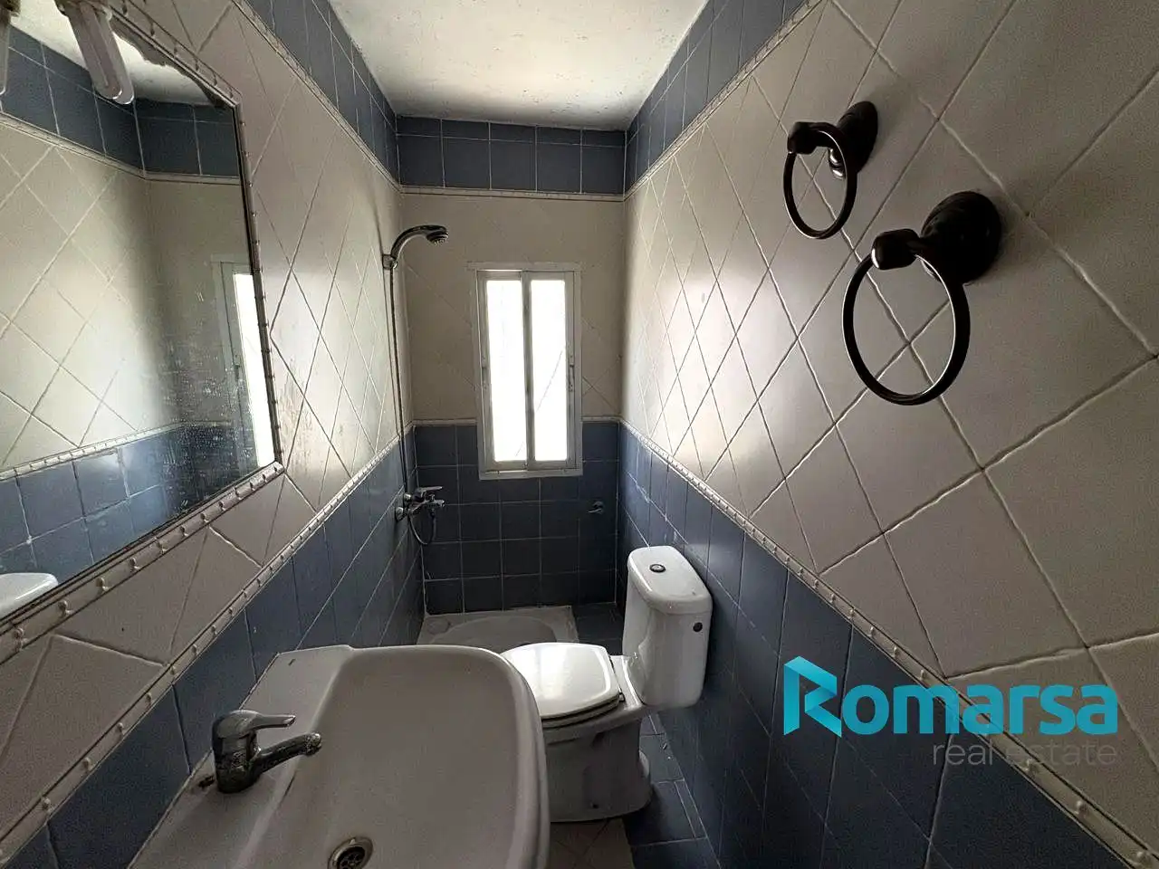 Baño de Piso en venta en Ávila con Terraza