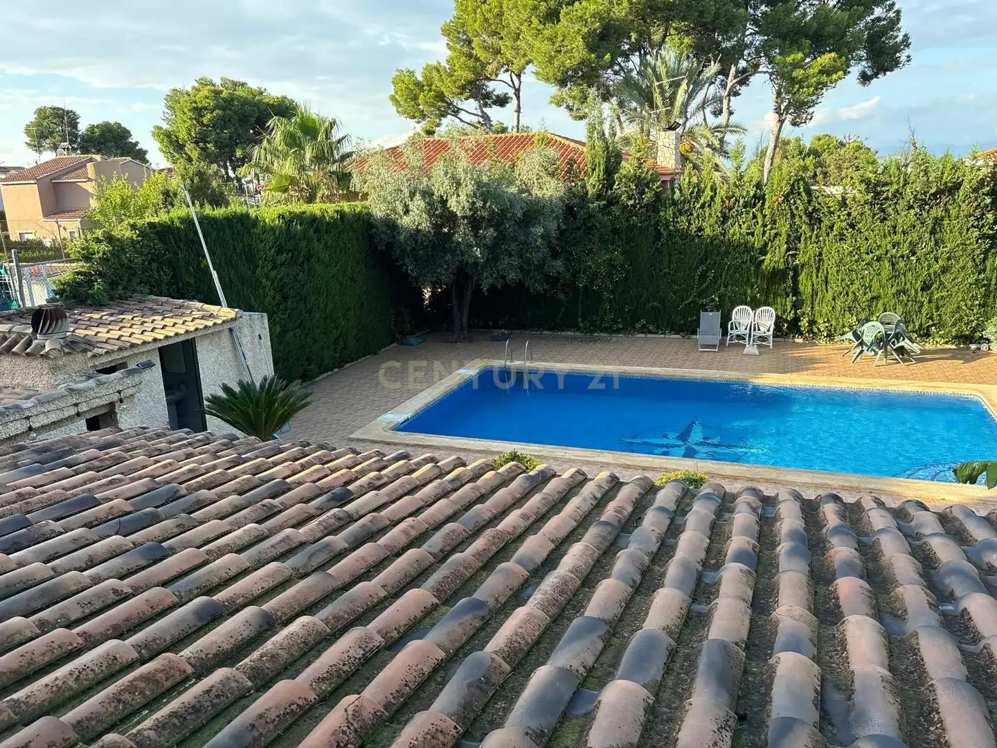 Piscina de Casa o chalet en venta en Chiva con Jardín privado