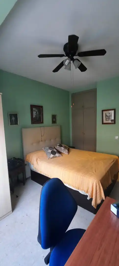 Habitación de Apartamento en venta en Torremolinos con Calefacción, Lavadora y Balcón