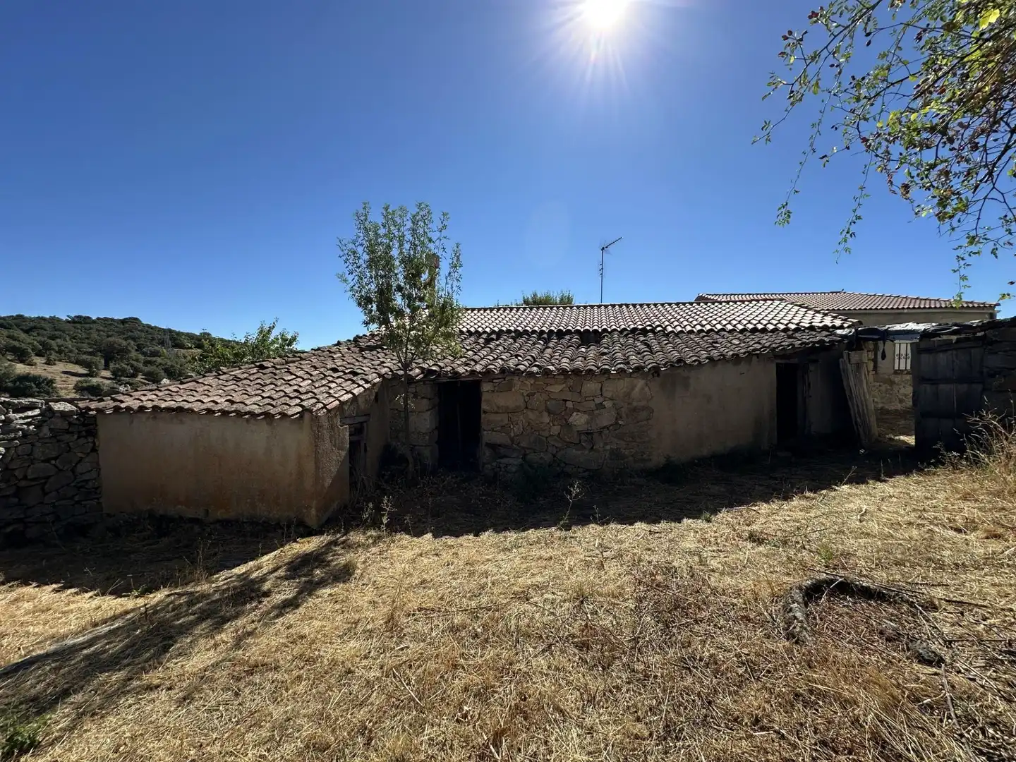 Vista exterior de Casa o xalet en venda en Poveda, Ávila