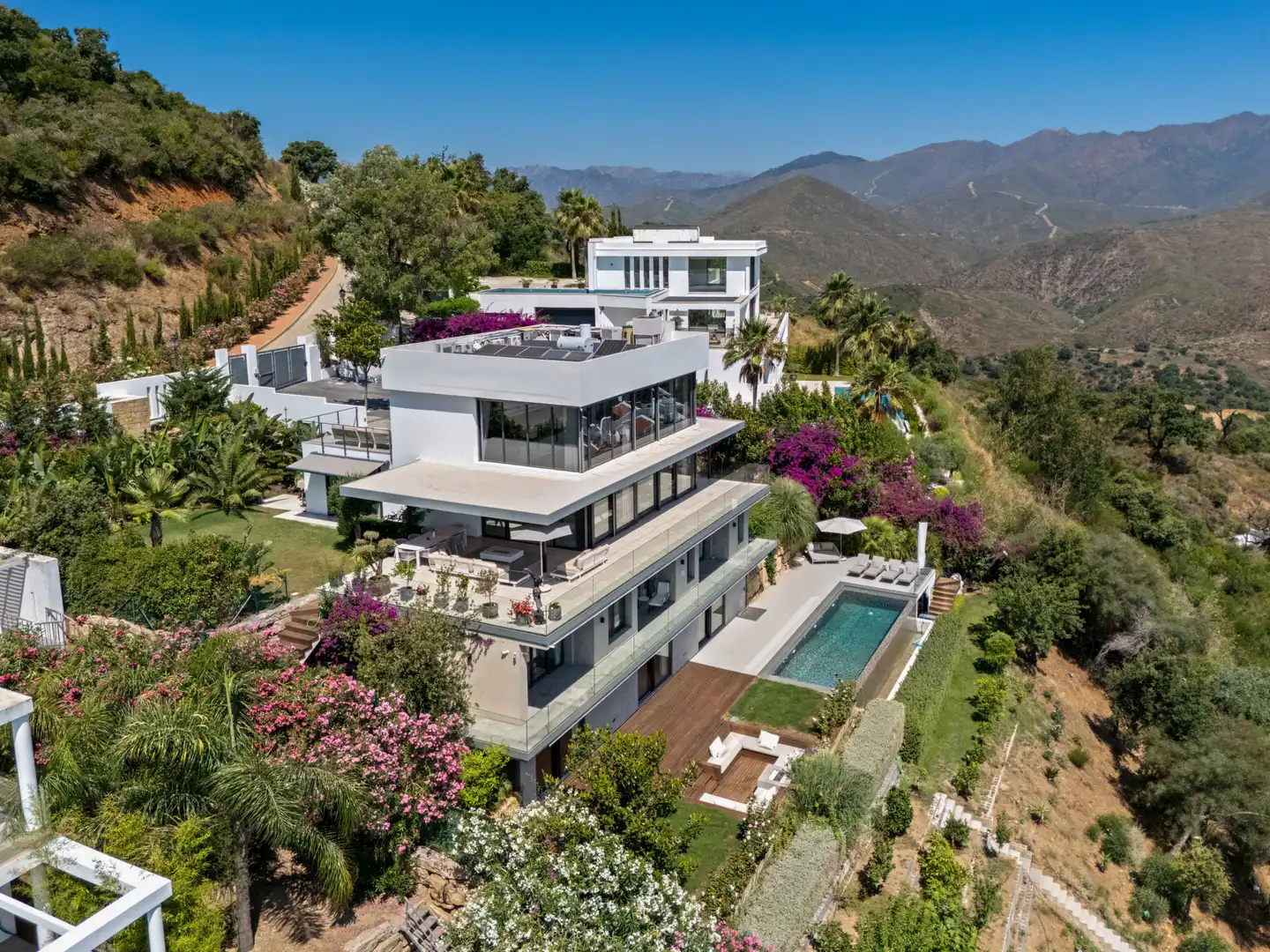 Exterior view of Houses for sale in Marbella  with Air Conditioner, Private garden and Terrace