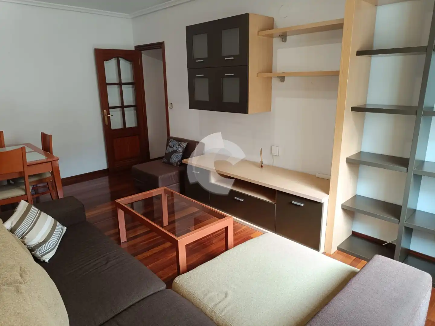 Appartement compact avec ascenseur à louer à Centro