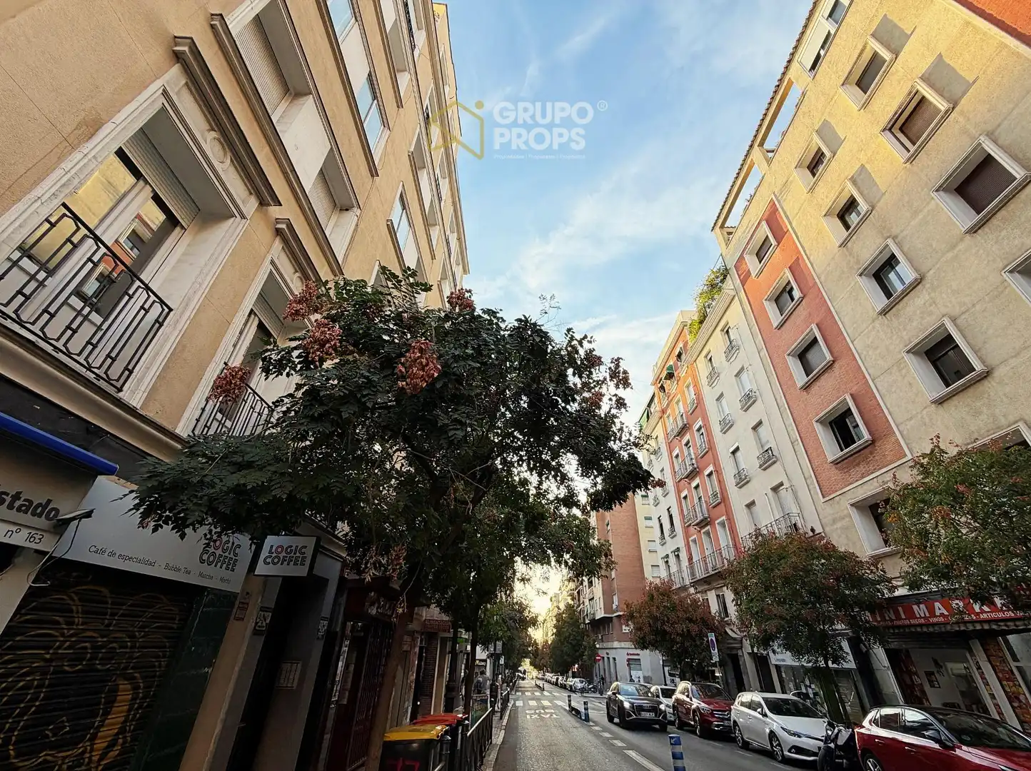 Flat for rent in Trafalgar