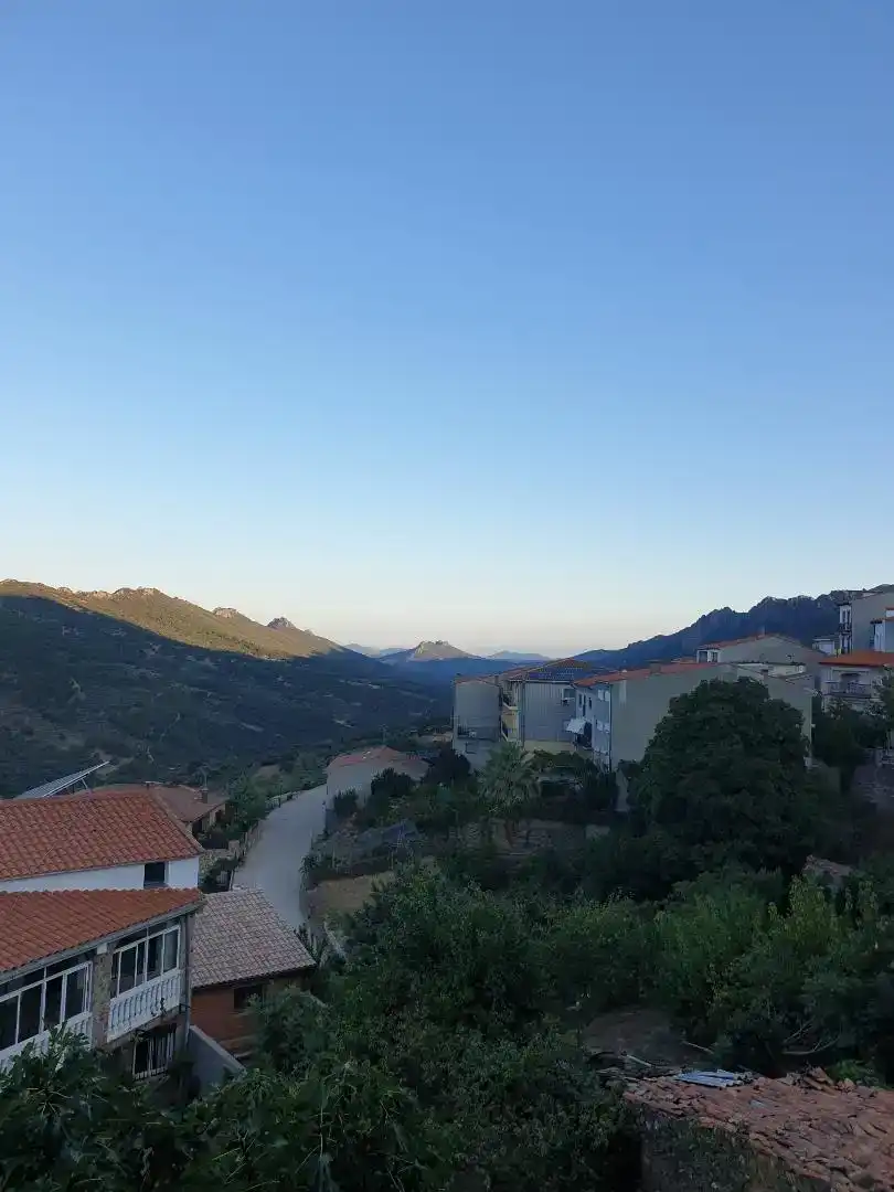 Vista exterior de Finca rústica en venta en Navezuelas
