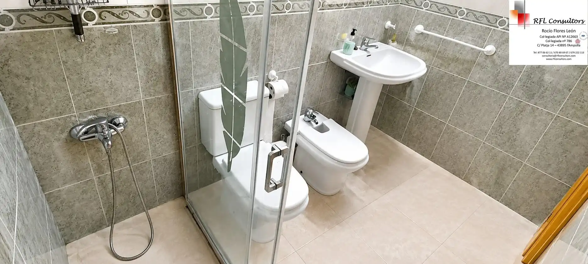Badezimmer von Wohnungen zum Verkauf in Torreblanca mit Privatgarten, Terrasse und Abstellraum