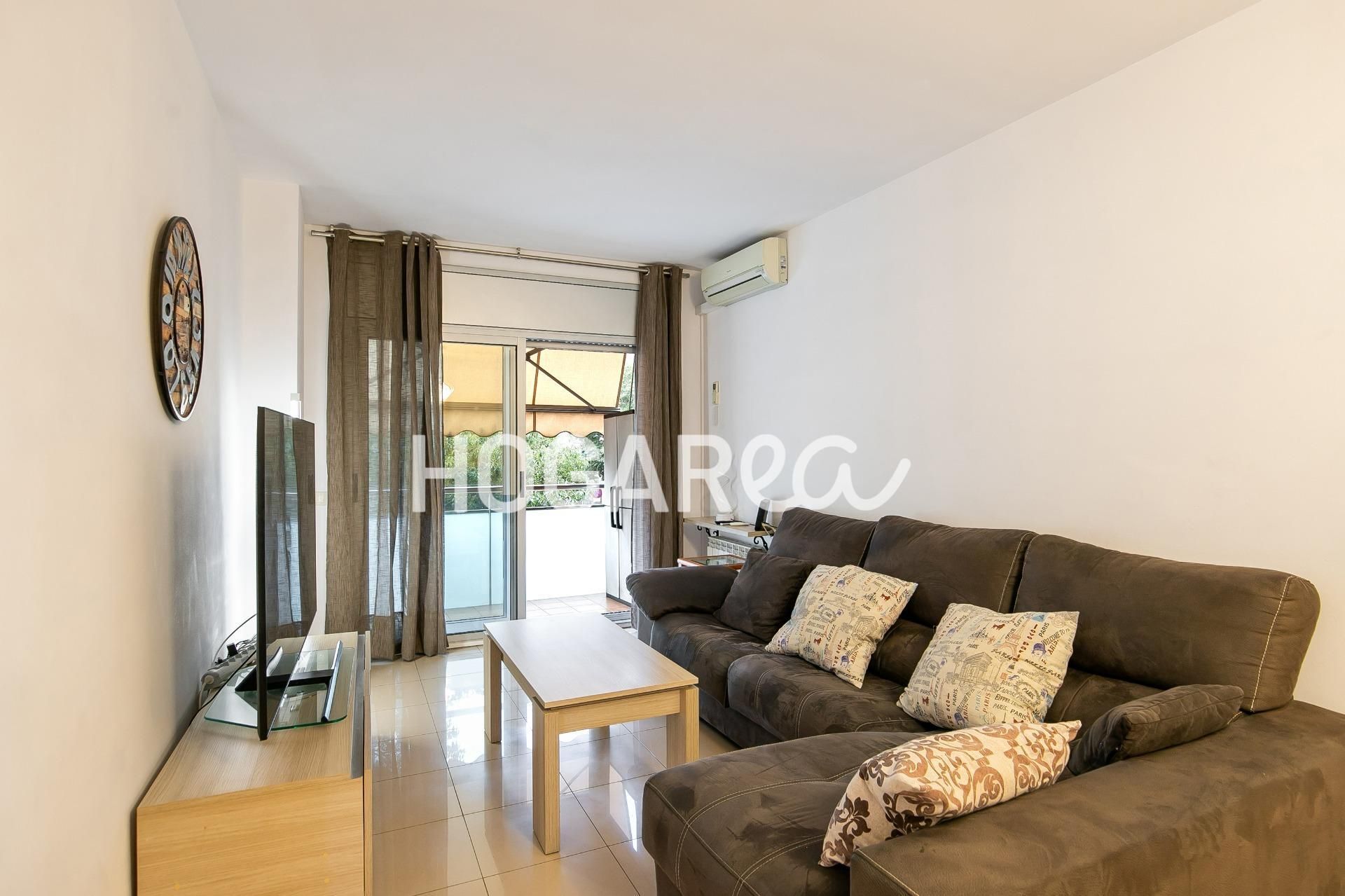 Living room of Flat for sale in Sant Boi de Llobregat  with Air Conditioner, Heating and Balcony