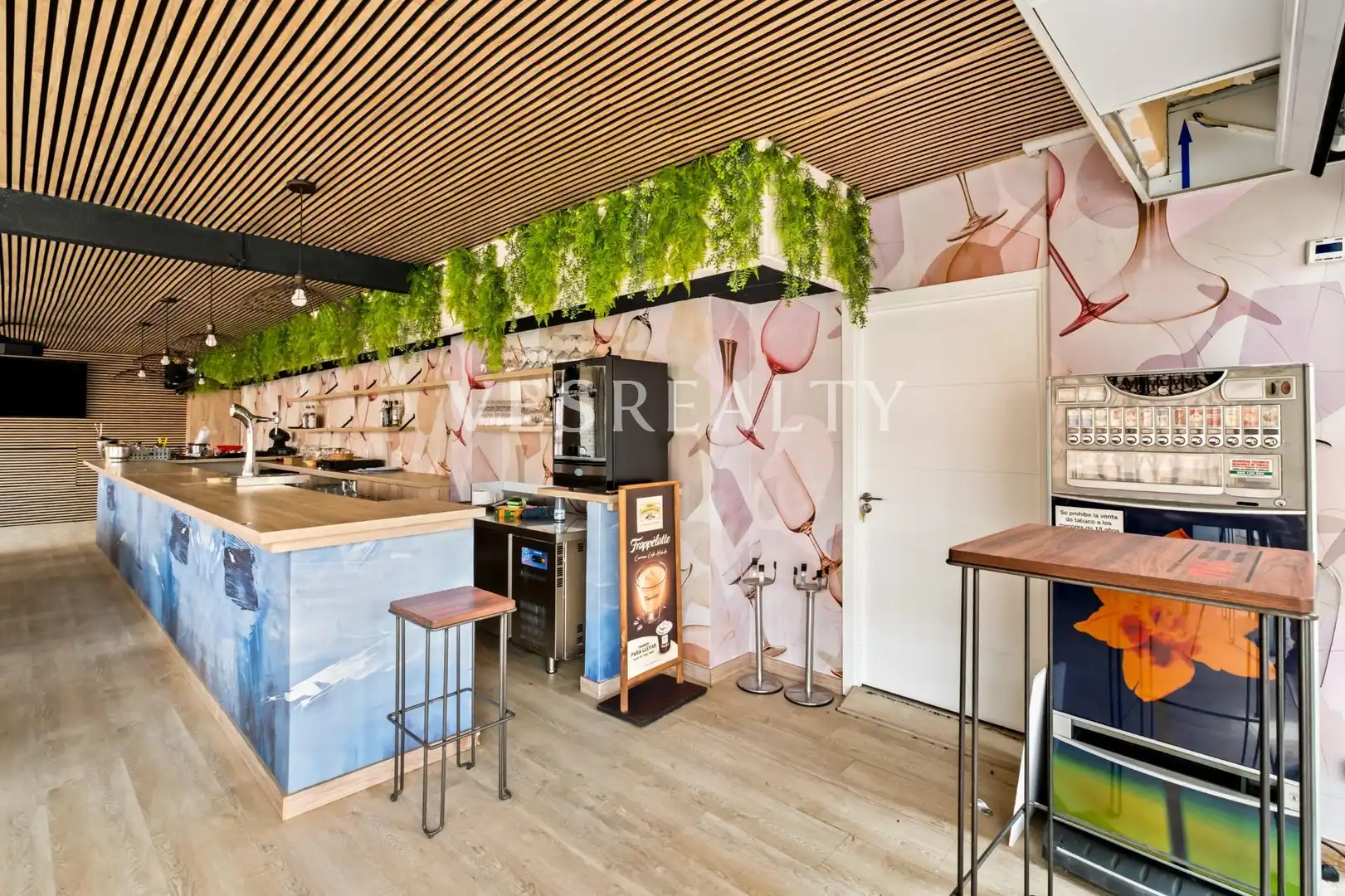 Local comercial de lloguer a Playa de San Juan - El Cabo de las Huertas, imagen 7