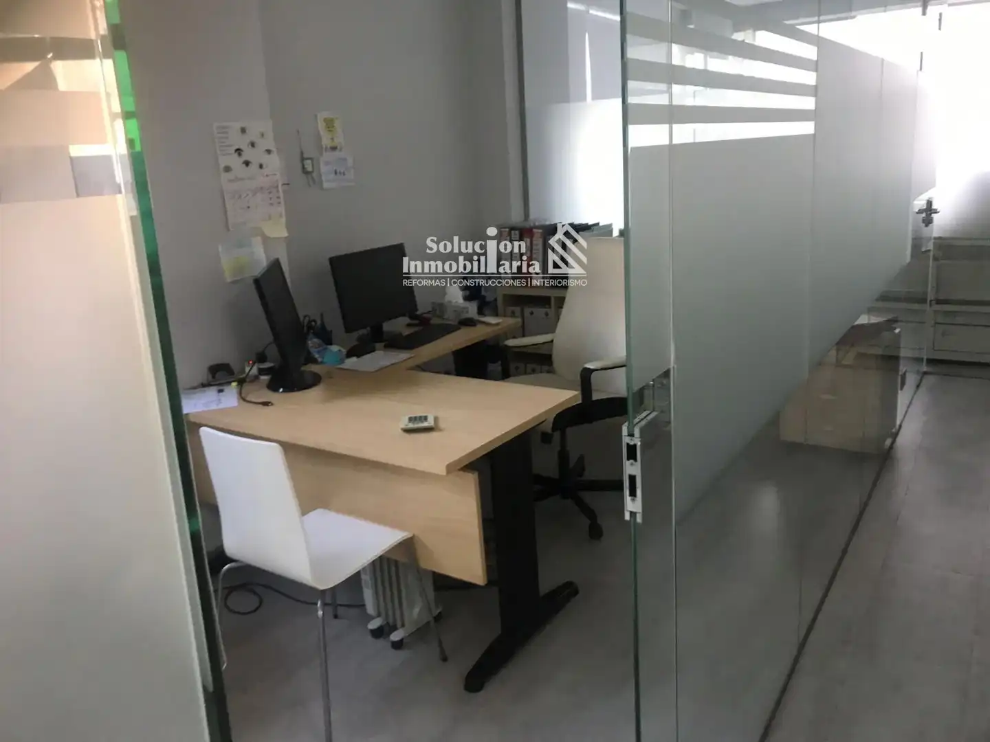 Büro zur Miete in Salamanca mit Klimaanlage, Heizung und Möbliert