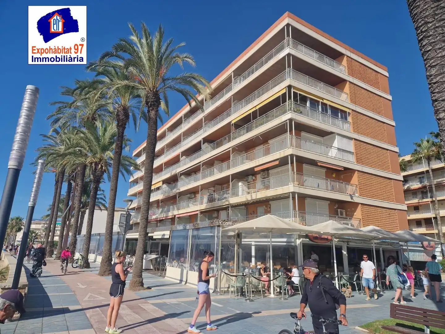 Vista exterior de Apartamento en venta en Salou con Terraza y Amueblado