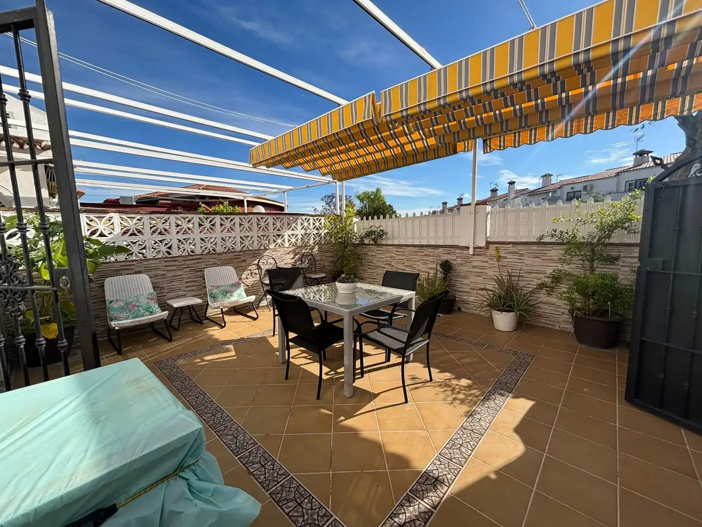 Casa adosada en venta en Platero - El Limón