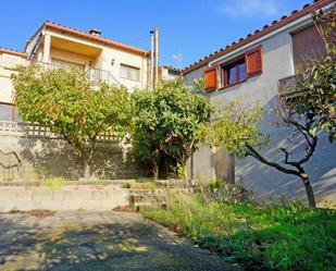 Vista exterior de Casa o xalet en venda en Albons amb Jardí privat