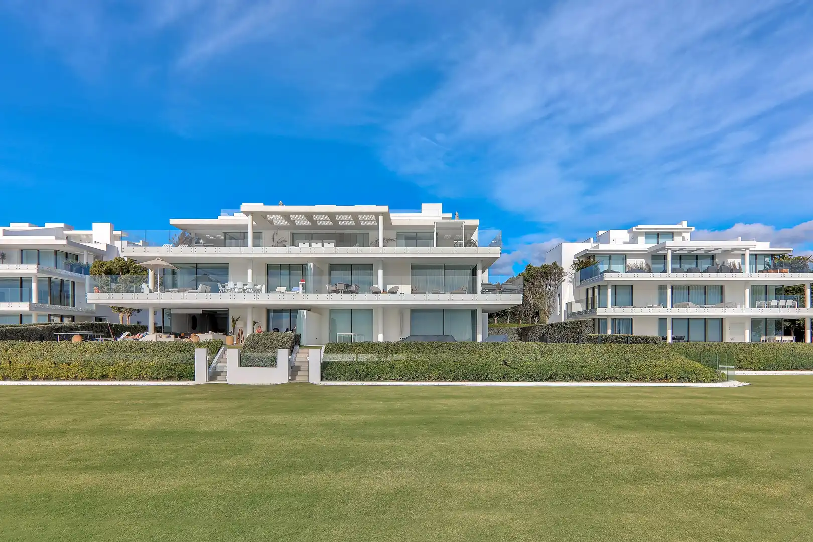 Vista exterior de Apartamento en venta en Estepona con Aire acondicionado, Calefacción y Parquet