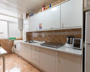 Kitchen of Flat for sale in  Granada Capital  with Terrace and Balcony