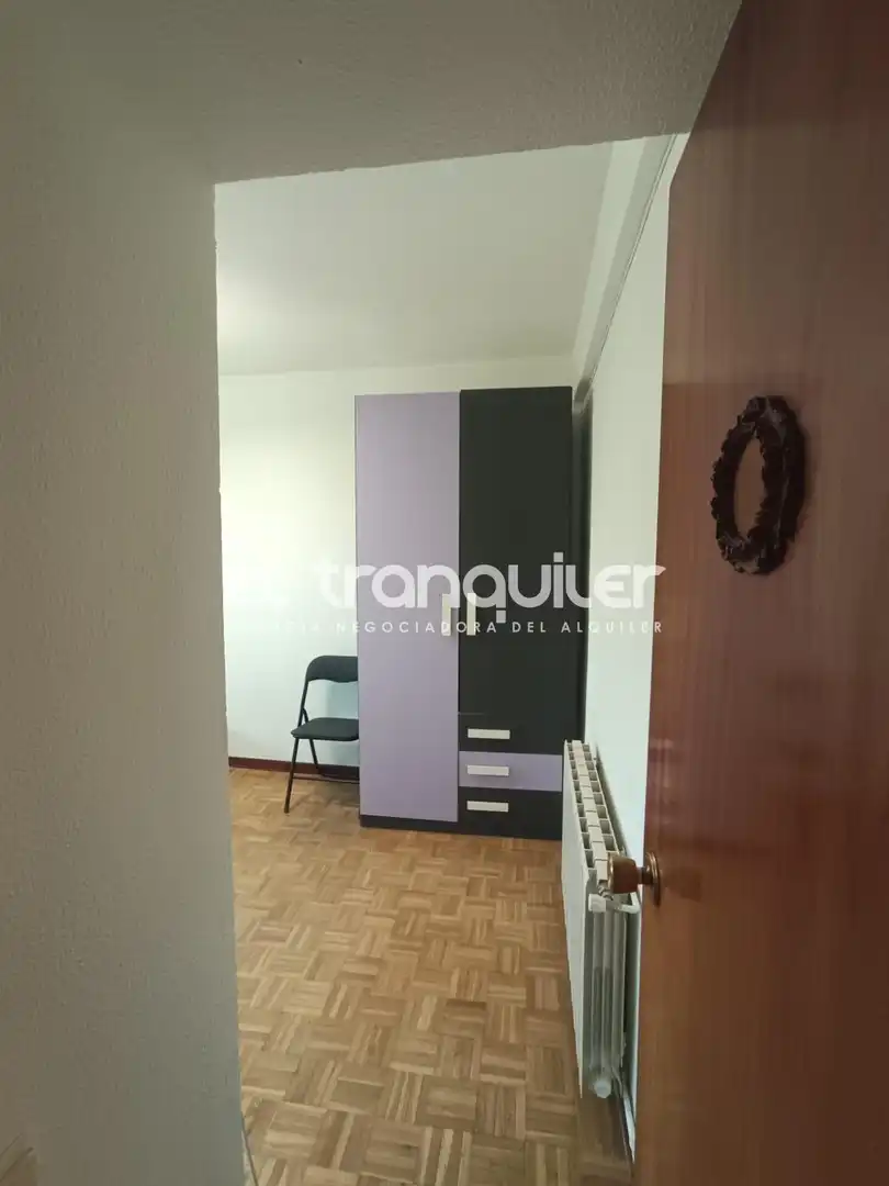 Dormitori de Pis de lloguer en Madrid amb Aire condicionat, Parquet i Terrassa
