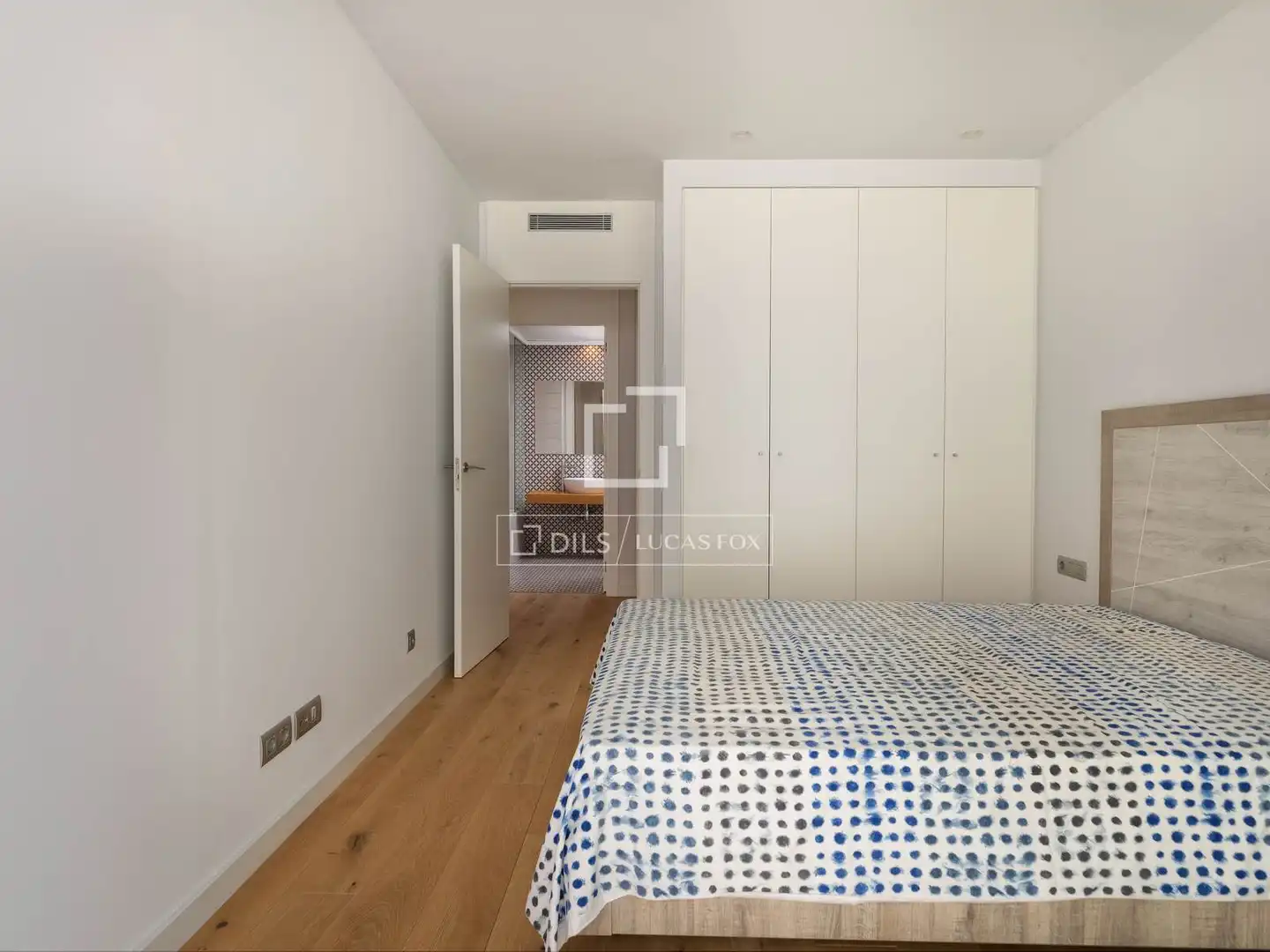 Schlafzimmer von Wohnung zum Verkauf in Lloret de Mar mit Klimaanlage, Terrasse und Schwimmbad