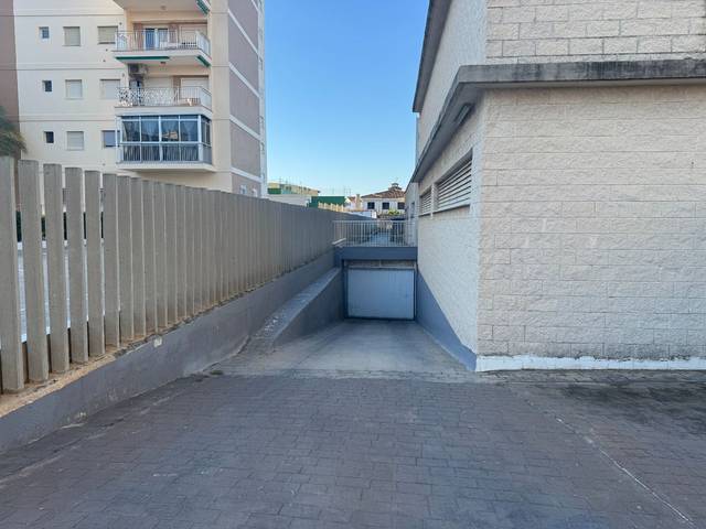 Garaje en Alquiler en Avinguda del Sud, 10 en Mareny Blau