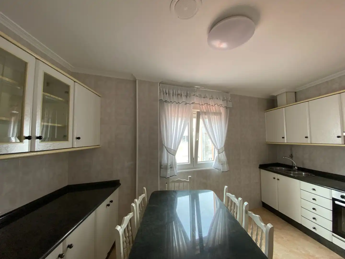 Cocina de Piso en venta en Fisterra con Terraza, Trastero y Amueblado