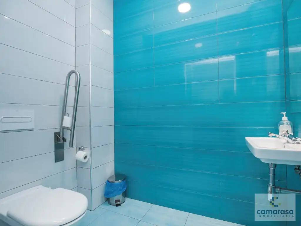 Badezimmer von Geschaftsraum zum Verkauf in Ávila