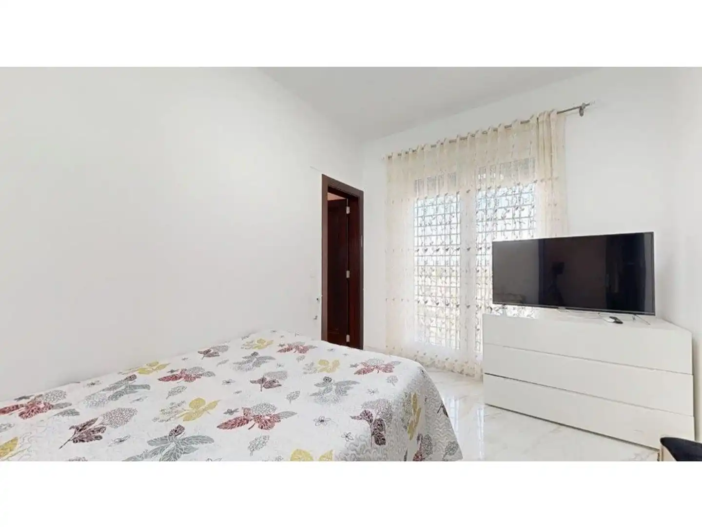 Habitación de Casa o chalet en venta en Chiva con Jardín privado, Terraza y Trastero