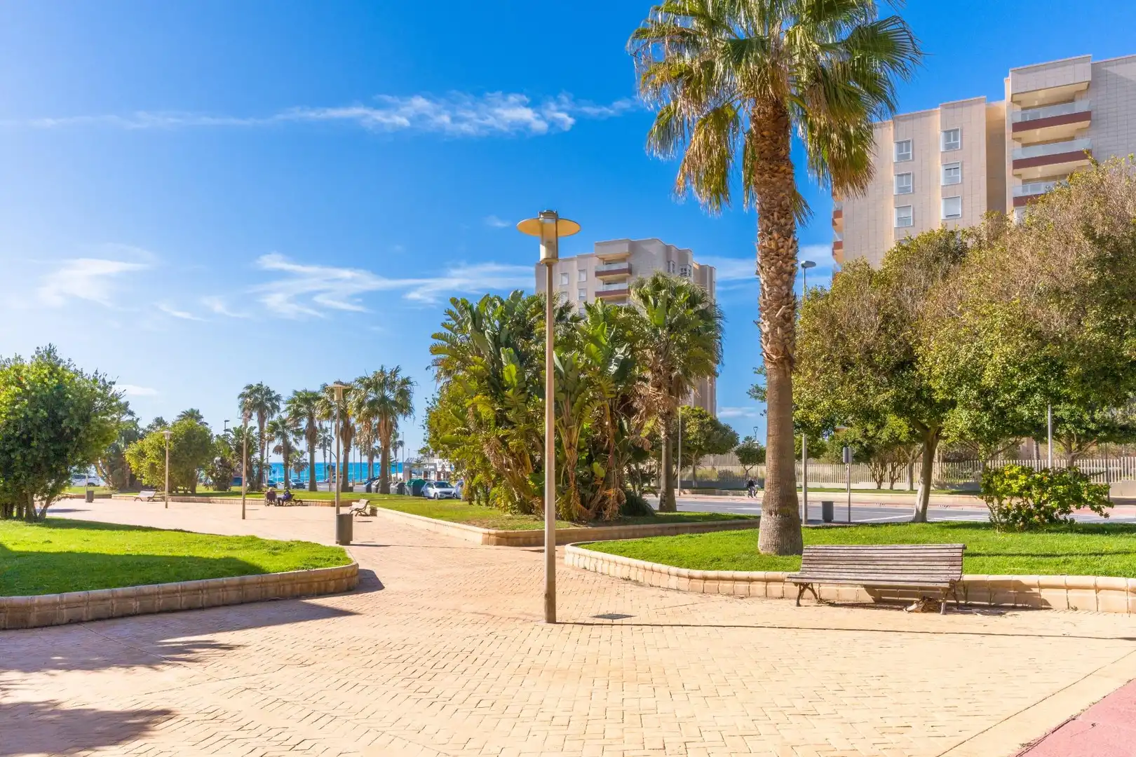 Vista exterior de Casa o chalet en venta en Almería con Aire acondicionado y Trastero
